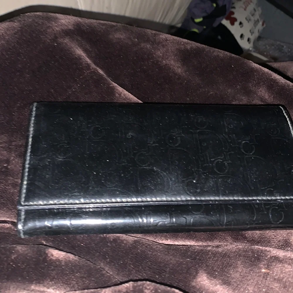 Dior signature Patent‎ Leather Wallet